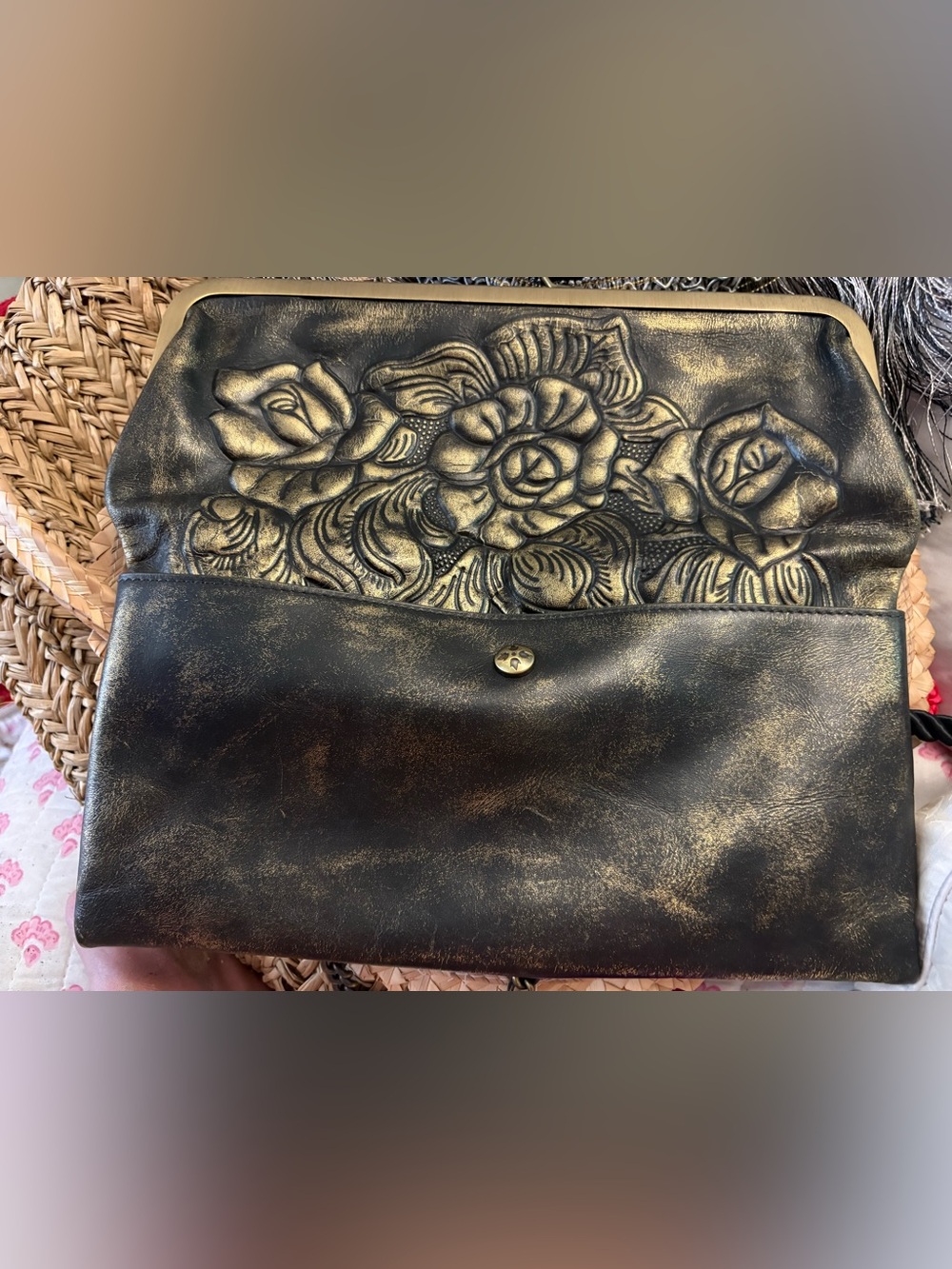 Patricia Nash Bosa Floral Embossed Frame Clutch/ Kisslock bag.